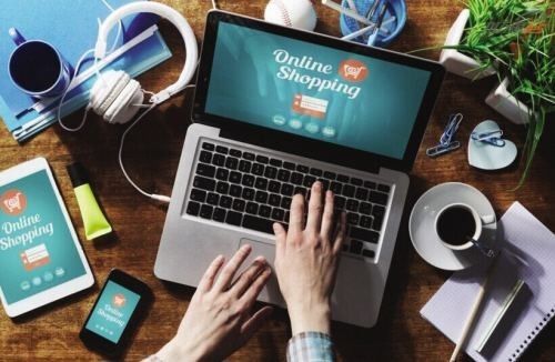 最后來(lái)說(shuō)一個(gè)正能量的故事，一個(gè)關(guān)于兩代人理性消費(fèi)理性投資的故事。