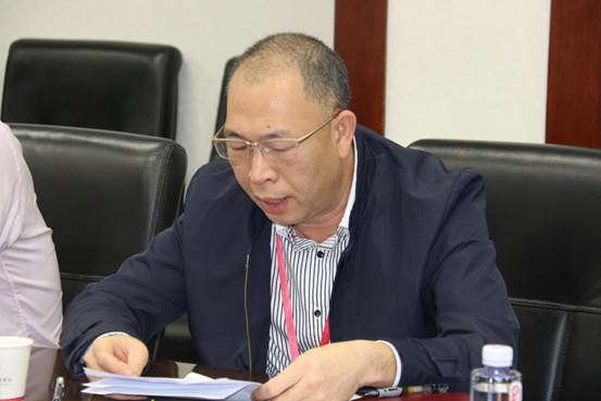 說明: 深圳職業(yè)技術(shù)學(xué)院黨委副書記、紀(jì)委書記楊平現(xiàn)場(chǎng)致辭