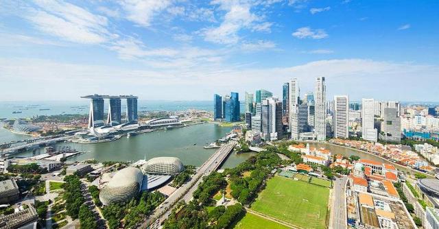 低齡留學(xué)家長要不要陪讀？解讀各國陪讀政策！